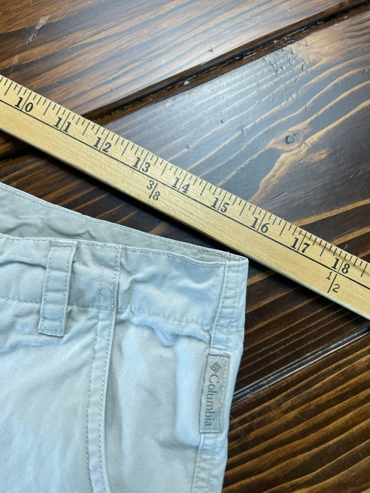 Columbia 女式短裤 10 码,棕褐色,正面平整口袋 — 第 3/4 张图片