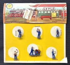 Leyla Railway Station Employee Figures HO Scale