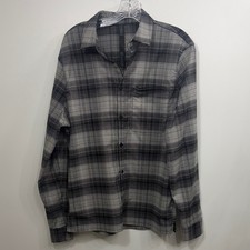 Lululemon Men’s Mason’s Peak black white plaid flannel size medium.