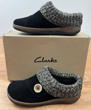 Clarks Suede Sweater Clog Slippers Women's Size 6 in Black Indoor/Outdoor NEW