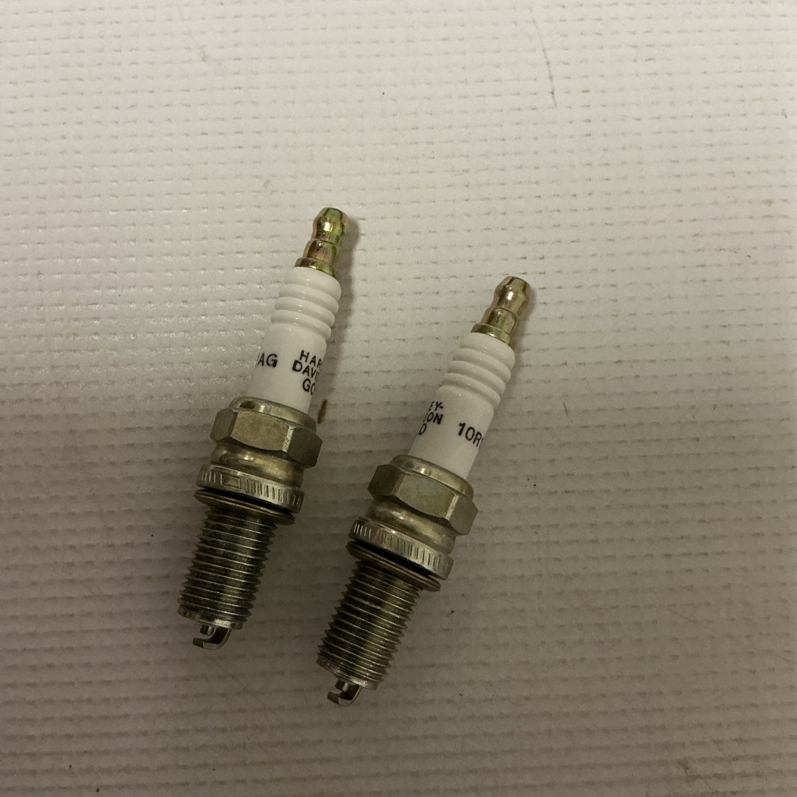 Harley Davidson 10R12AG Gold Pair of Spark Plugs 32331-05
