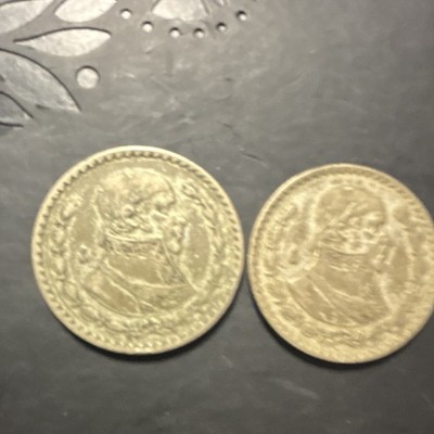 Mexico Un Peso Coin Lot of 2 Circulated Uncertified Ungraded 1961, 1962