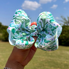 Girls 6in Handmade hair bow w/ alligator clip
