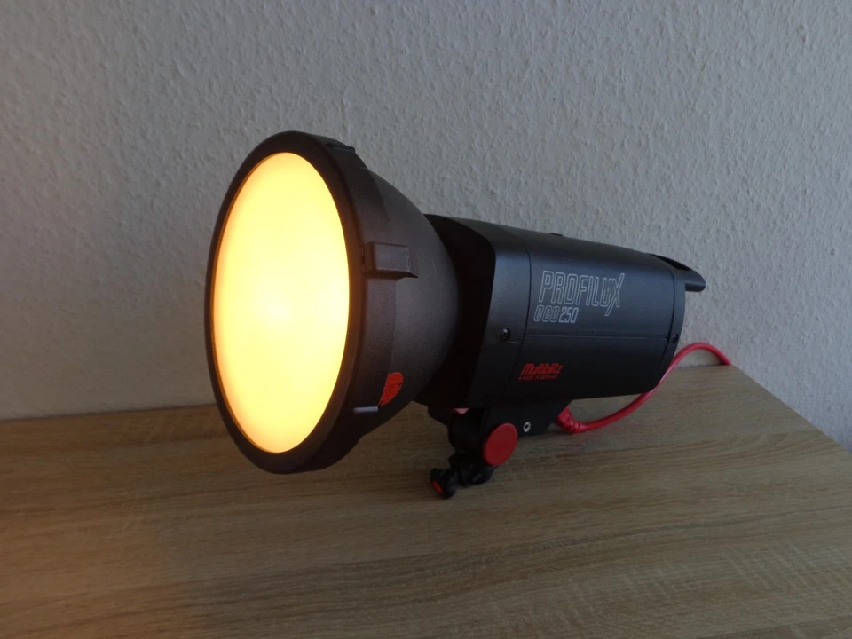 Multiblitz Studioblitz Profilux ECO250, neuwertiger TOP Zustand mit Zubehör - Bild 3 von 4