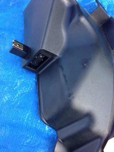 BMW E38 7 SERIES LEFT GLOVEBOX WITH FLASHLIGHT CHARGER TRIM PANEL Glove Box Ligh - Picture 3 of 4