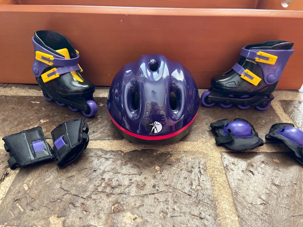 American Girl Of Today Doll Roller Blades/Pads/Helmet 1996, Vintage ...