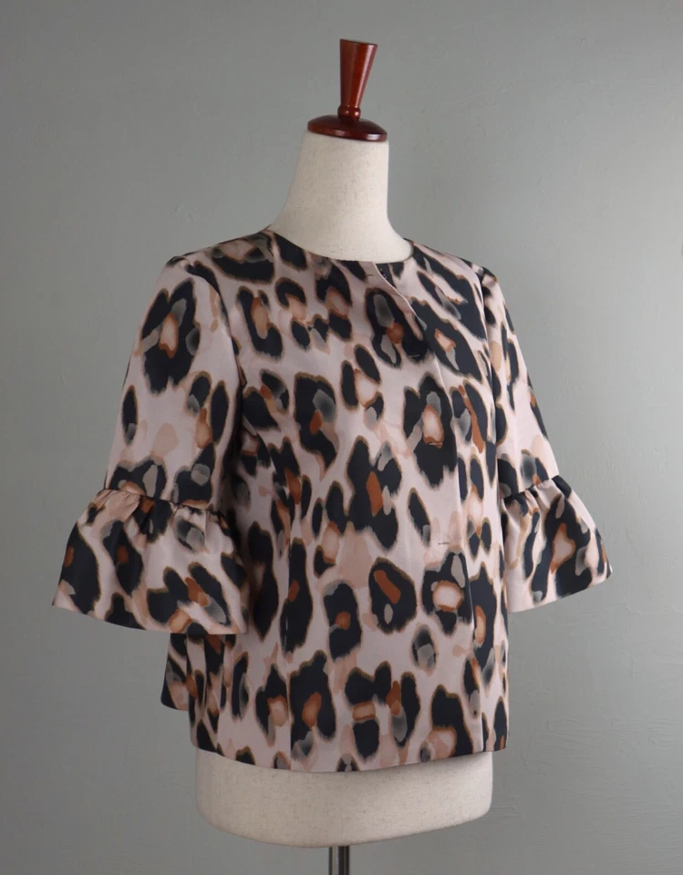 Chaqueta corta RED VALENTINO $735 linterna leopardo manga con volantes claros talla 42 Foto 2 de 4