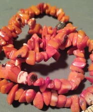 Vintage CORALITE Stone Chip 16" Necklace, Barrel Clasp, Salmon Pink Color!