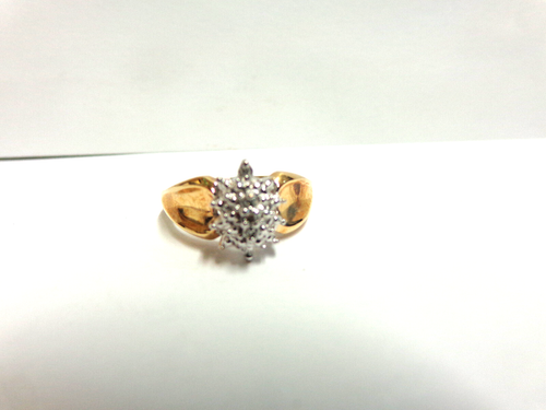 10kt yellow gold diamond ring sz 8 wgt 3.1 tcw .10 cluster design - Picture 3 of 11
