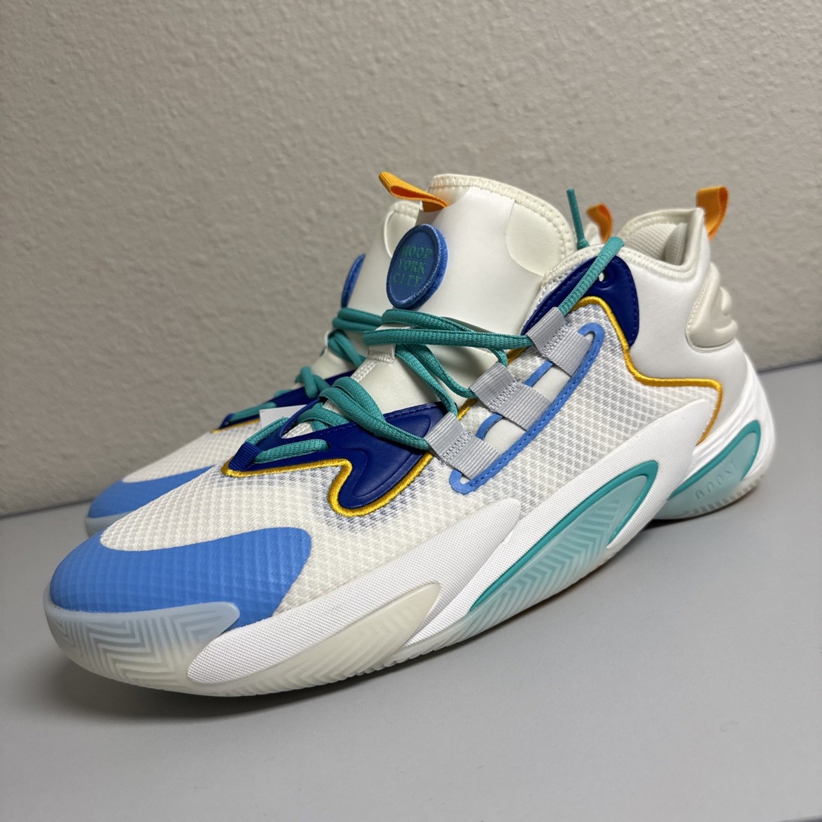 Men's Size 11.5 Adidas Basketball SM BYW Select Boost Shoes