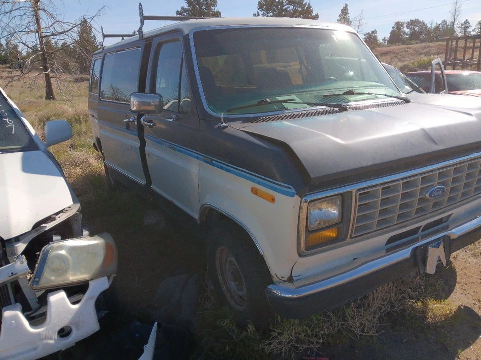 Passenger Right Rear Back Door With Window Fits 75-91 FORD E150 VAN 30366525 - Image 3 of 4