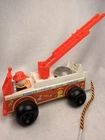 ✰ Vintage 1968 Fisher Price Little People FIRE TRUCK/ENGINE 720 Wood Toy W/ Bell