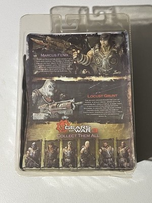 Gears of War 3 Marcus Fenix & Locust Grunt Flaming Lancer