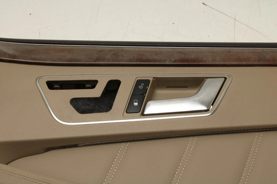 10-13 Mercedes-Benz E350 Sport 4Matic Front Right Door Trim Panel 21272024708P65 - Image 4 of 4
