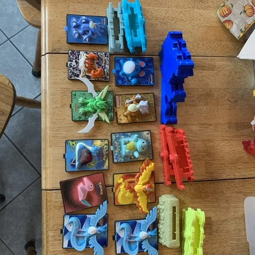 Pokemon The Movie 2000 Power Card Toy Lot of 14 Nintendo Burger King Vintage