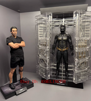 Hot Toys MMS702 Batman The Dark Knight Rises Batman Armory Bruce