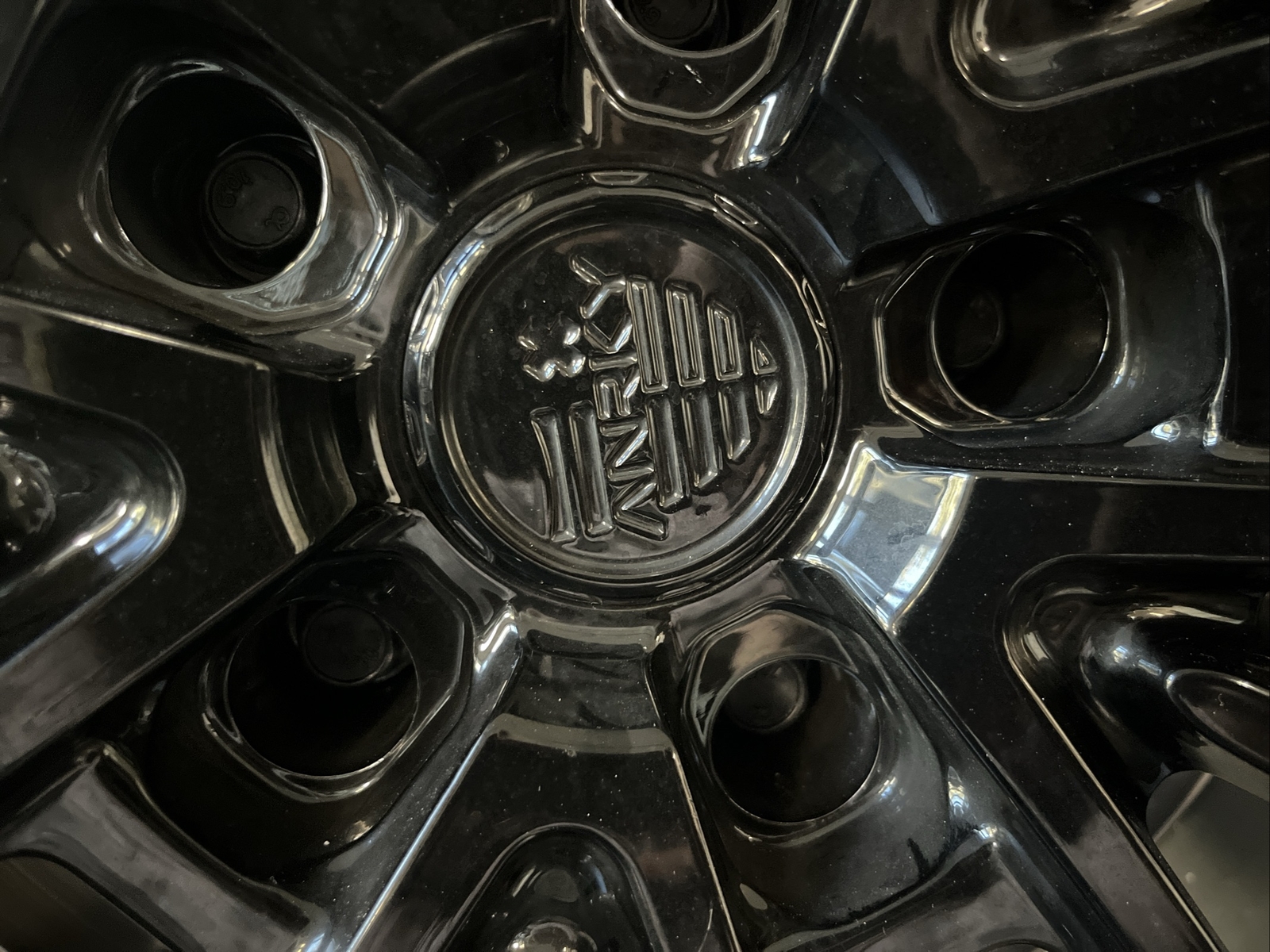 Bentley Bentayga 22 Inch Black ANRKY wheels  With 285/40 Tires - BARELY USED