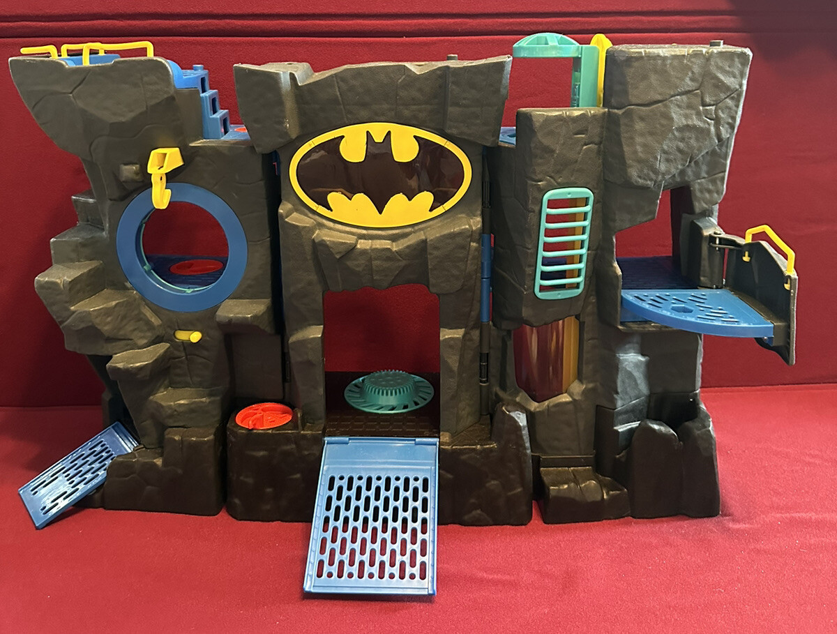 Old Batman Cave Toy Batman 2006 Lego Batman Old Batcave Lego