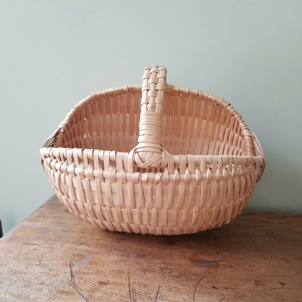 Cesta grande vintage de arte popular para glúteos con detalle de ojos de Dios Foto 2 de 4