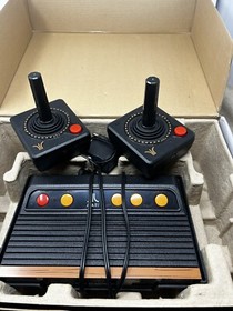 Atari Flashback 4 Classic Game Console 76 Built-in Games/ Wireless Controller
