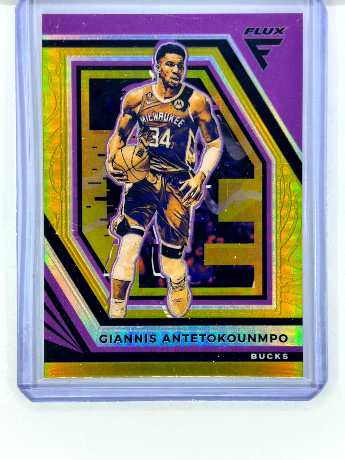 2022-23 Flux GIANNIS ANTETOKOUNMPO True Gold /10 Milwaukee bucks