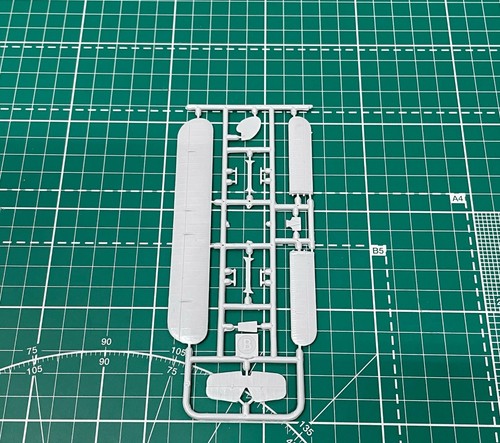 Hawker Cygnet with Anzani engine - Plastic Model Kit Aircr Scale 1:72 Avis 72044 - Picture 2 of 9
