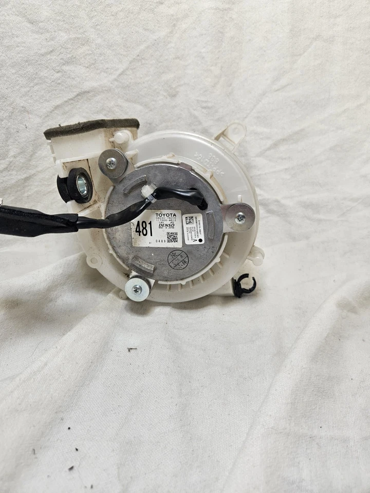 Conjunto de ventilador de refrigeración de batería híbrido trasero Toyota Prius V 1,8 L 12-18 OEM Foto 4 de 4