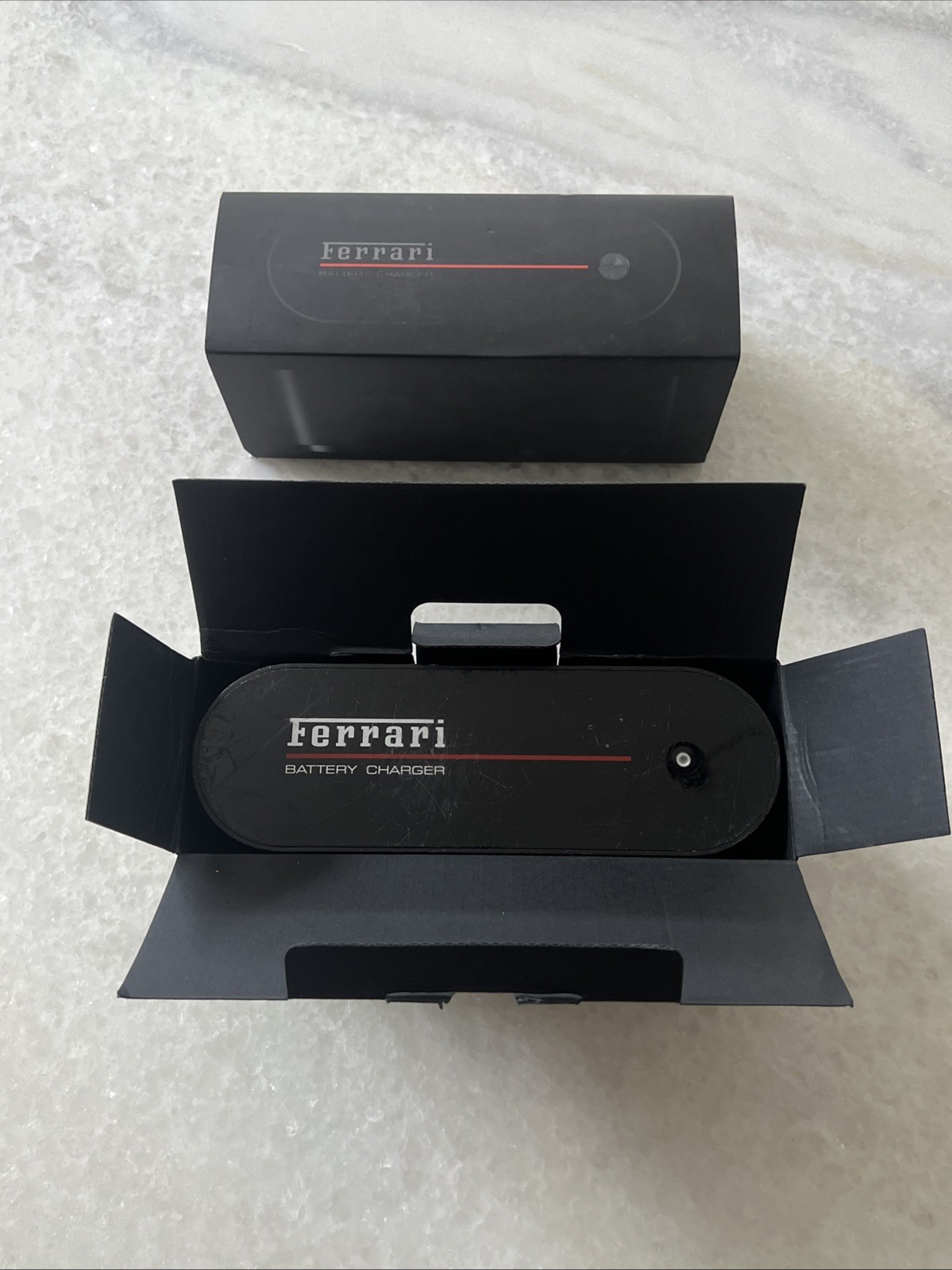 Ferrari SF90 Battery charger