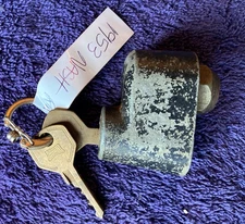 BH1531 1953 53 Nash Rambler Continental Kit Spare Tire Lock