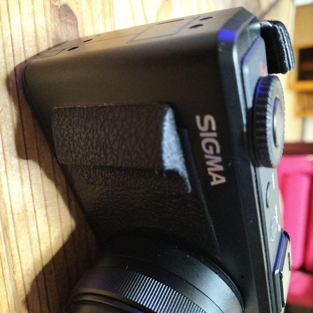 SIGMA Compact Digital Camera with 19mm F2.8 Lens - Seller Japan | eBay