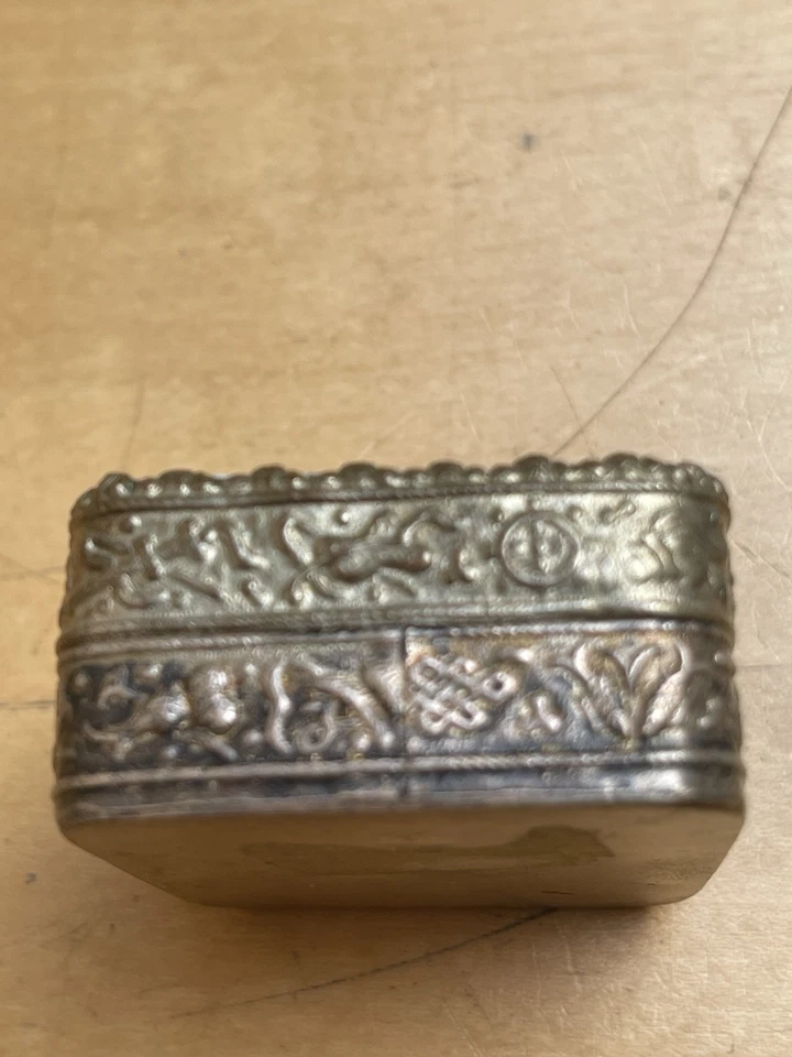 CHINÊS. PRATA ESTERLINA VINTAGE, INSERÇÃO DE TAMPA DE PORCELANA PINTADA À MÃO, COMPACTO, HLMK. - Imagem 4 de 4