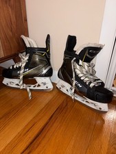 CCM 9060 HOCKEY SKATES COLOR BLACK, GREY, YELLOW. GREAT CONDITION FOR PREOWNED