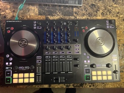 Native Instruments Traktor Kontrol S3 4-Deck DJ Controller USB Mixer