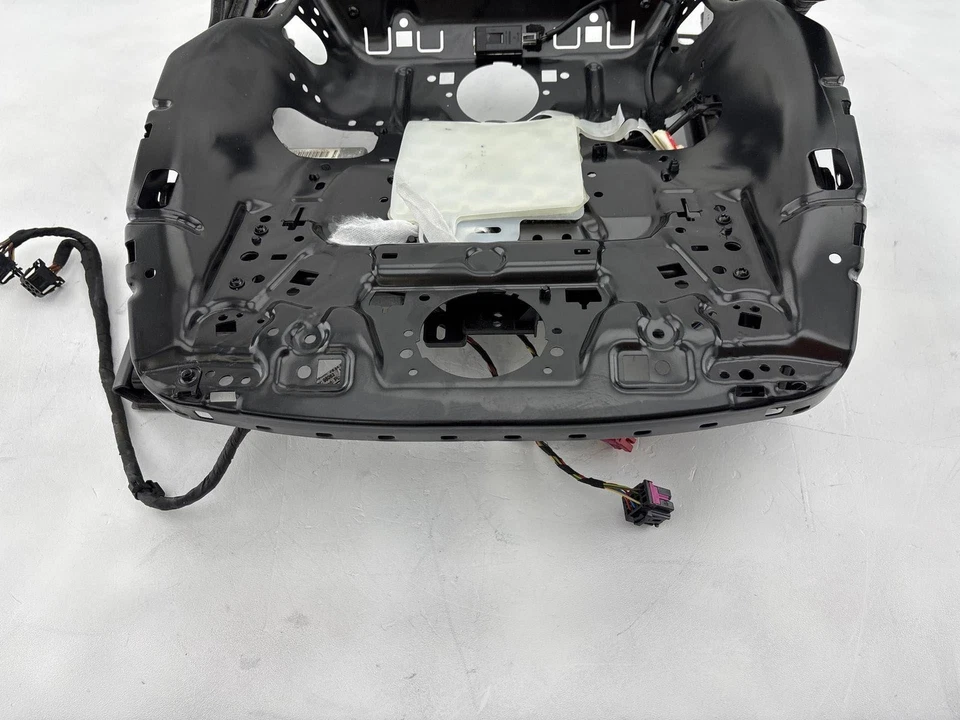 Audi A4 Quattro 2009-2013 asiento delantero derecho marco de pista inferior con motor OEM Foto 4 de 4