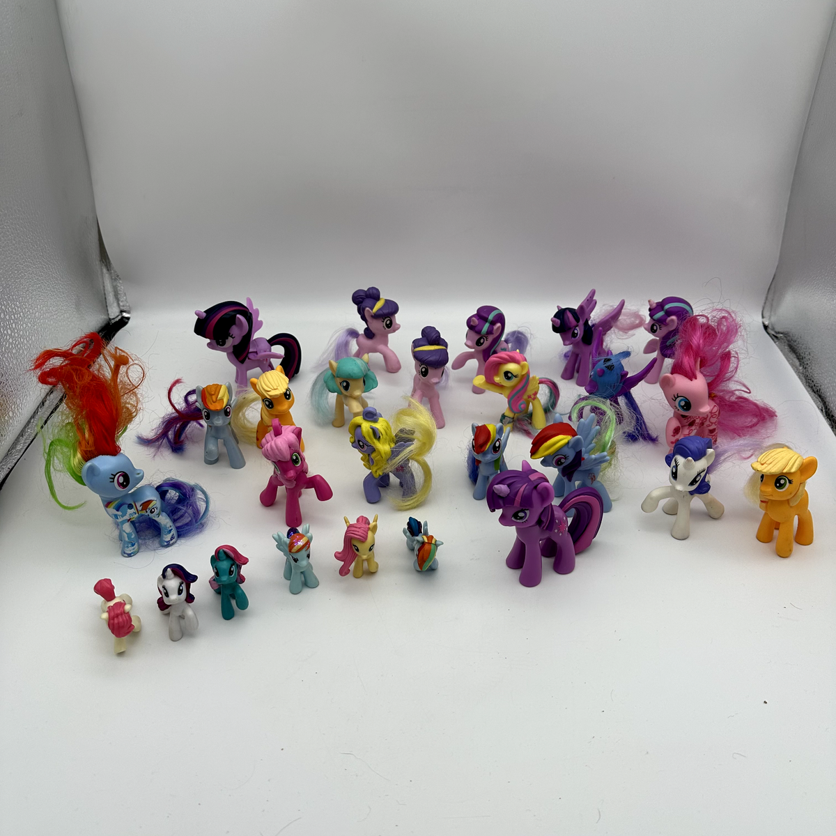 My Little Pony Mixed Lot Mixed Sizes (26 my little ponies)🌈🦄