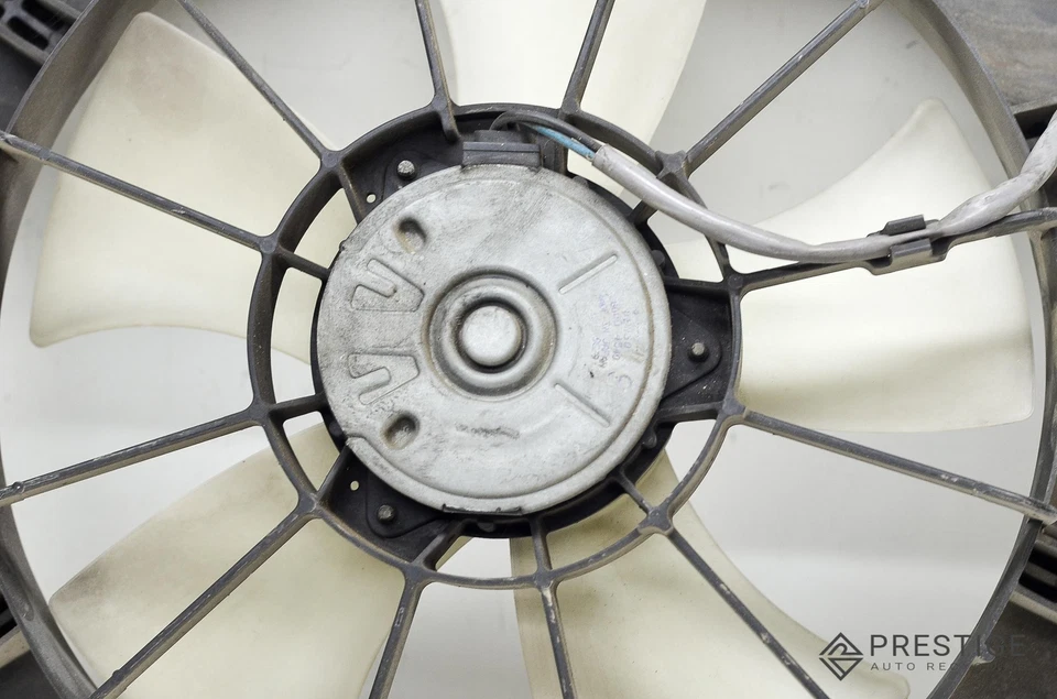 Ventilador de refrigeración radiador ACURA MDX 2003-2006 OEM Foto 3 de 4