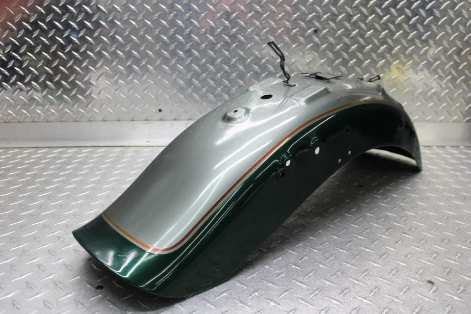 2000 铃木 INTRUDER 1400 VS1400GLP 后挡泥板 63100-38B60-N3V 绿色 — 第 4/4 张图片