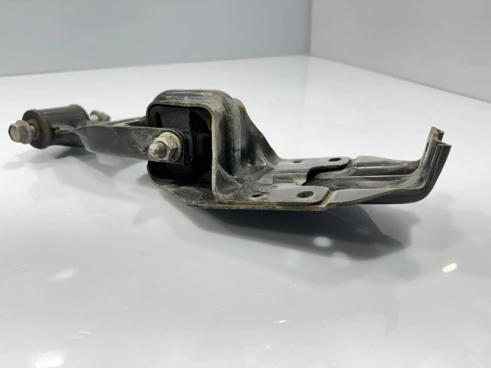 Buick Century 2003 soporte superior de montaje del motor brazo de torsión P/N 23402 OEM pieza GM Foto 4 de 4