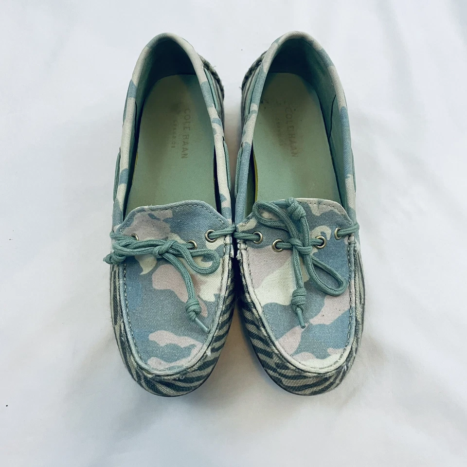 Zapato de barco Cole Haan para mujer talla 6 Grant LTE conductor verde azulado crema camuflaje rayas Foto 3 de 4