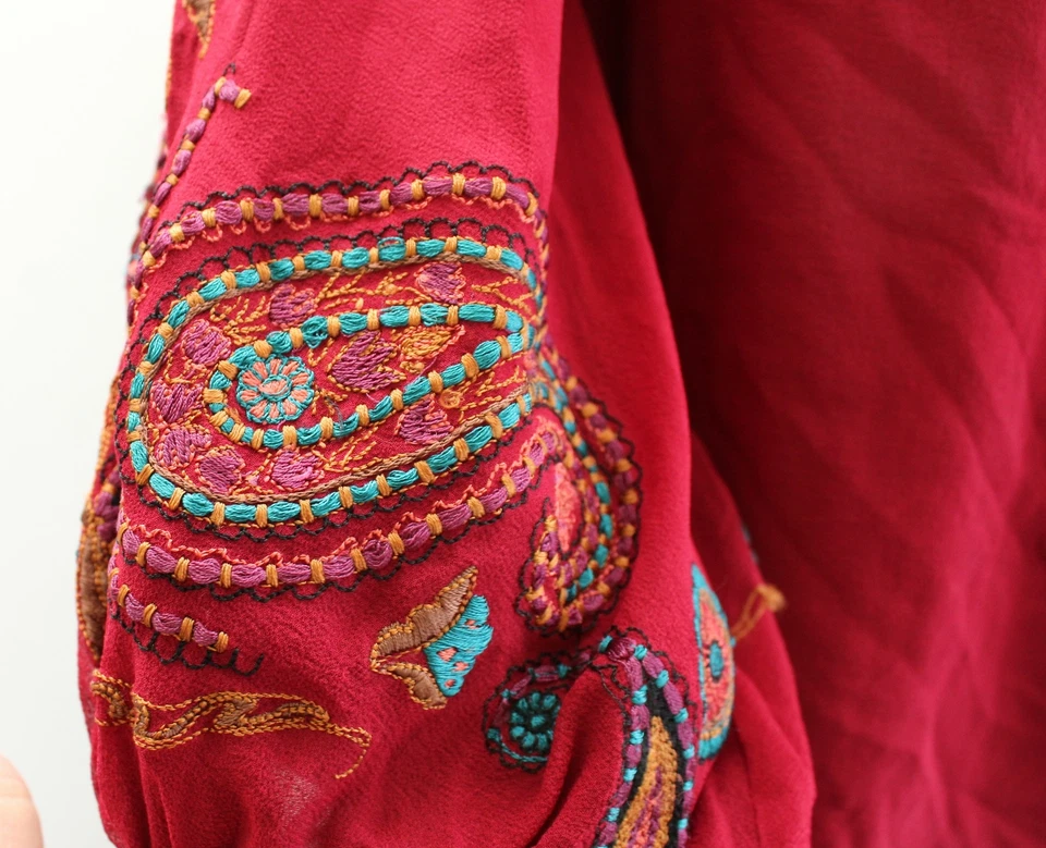 Blusa Top Nanette Lepore Roja Cachemira Floral Bordada Volantes Talla 2 Foto 3 de 4