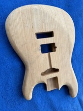 Strat Body Korpus Esche vom Gitarrenbauer