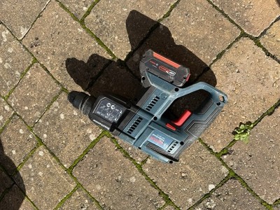 Bosch GBH 18V-20 SDS Akku-Bohrhammer Bohrmaschine + 1 Akku 