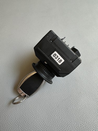 08-14 Mercedes W204 C300 E350 Ignition Switch Module w/ Key 2075450108 OEM - Picture 8 of 8