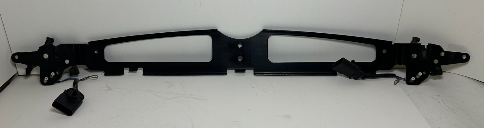 2006 - 2018 BENTLEY CONTINENTAL FRONT HOOD BONNET LOCK LATCH 3W0823509K OEM