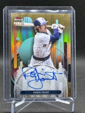Robin Yount 2025 Topps Finest GOLD Refractor Auto 21/50 Autograph Card #FA-RY