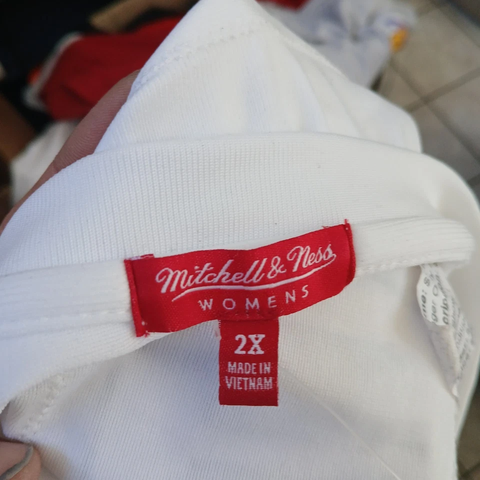 Brand New Mitchell Ness Alabama Crimson Tide Women's 2xl - Image 3 of 3