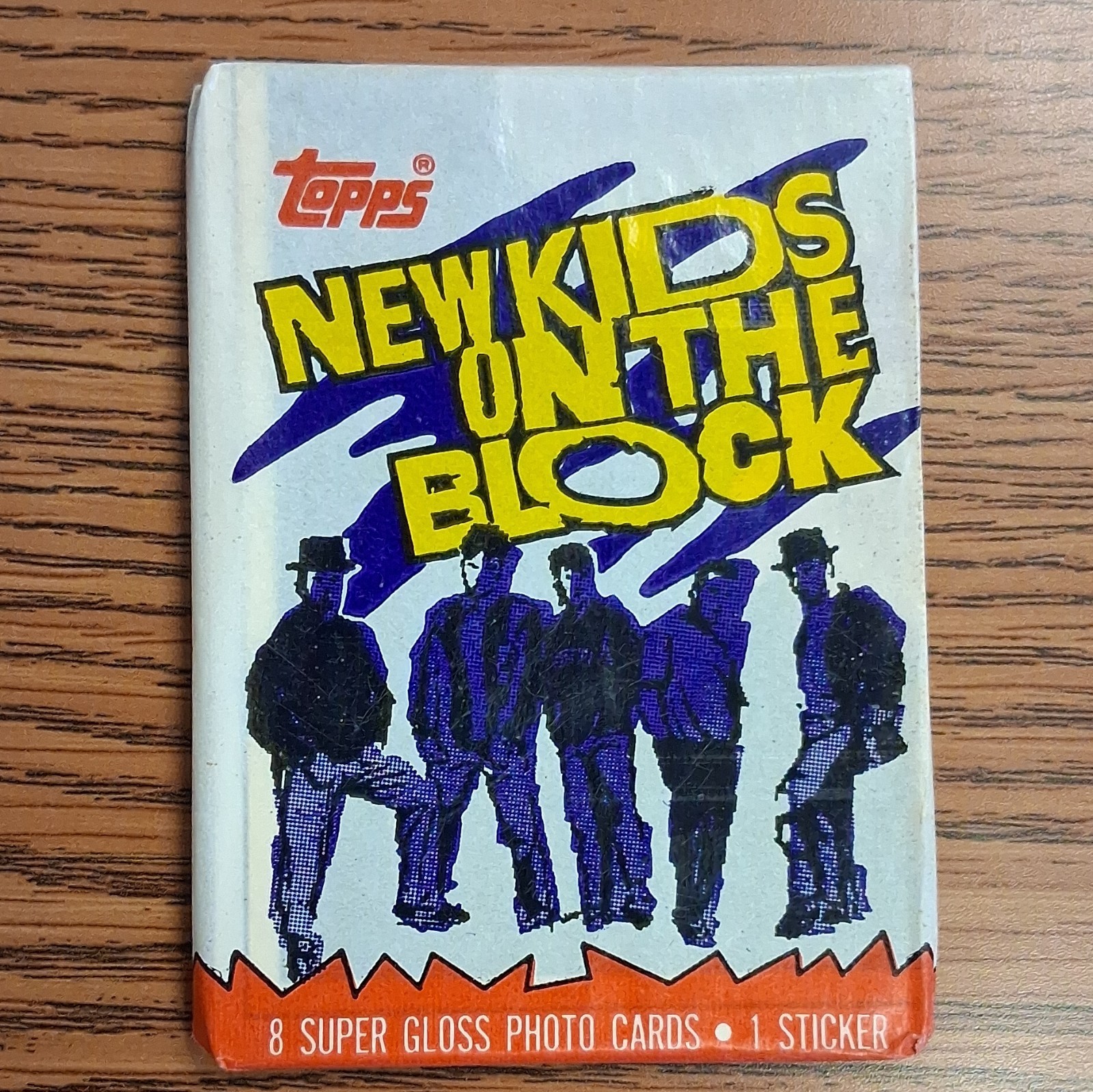 Topps New Kids on the Block 1989 Sealed Pack - 8 Trading Cards + Sticker