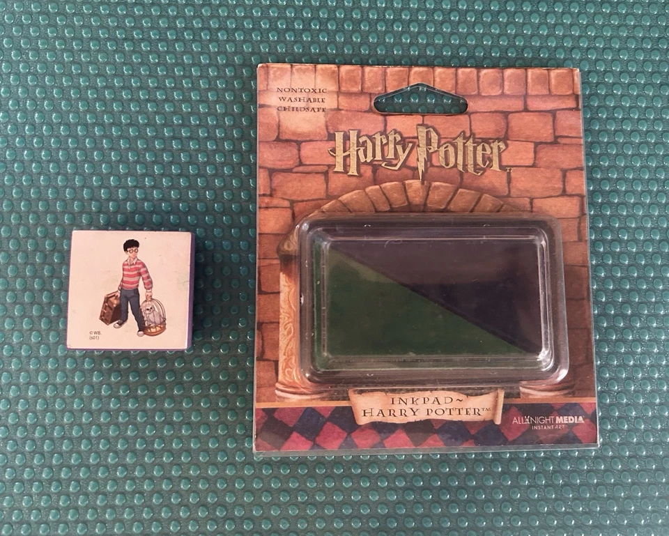 Lote de Juego Harry Potter Uno De Colección, Tarjetas Coleccionables, Almohadilla de Tinta, Libros de Juguete 2001 Foto 3 de 4