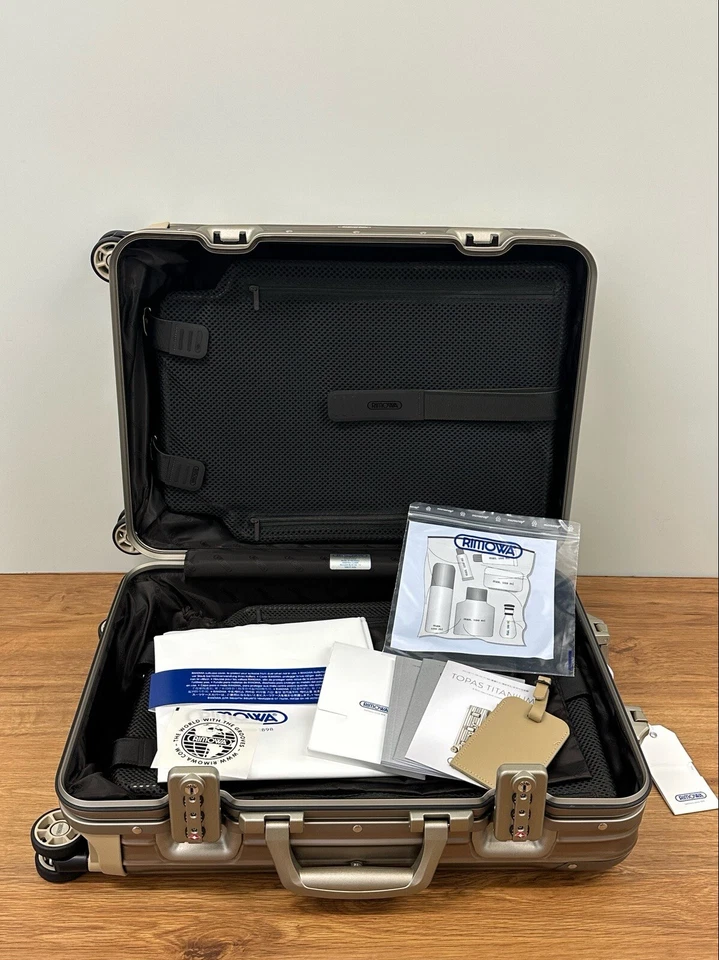 Rimowa Topas Cabin Titanium 32Liters (pre LVMH) - NEW -Made in Germany, Full Set - Bild 4 von 4