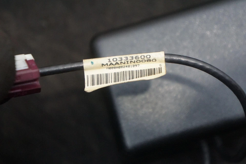 Módulo de antena sistema de radio navegación 10333600 Chevrolet Corvette C6 Z06 05-10 Foto 2 de 4